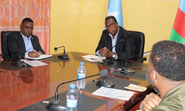 Guddoomiyaha Golaha wakiilada Dowlad Goboleedka KGS Amb. Dr. Ali Said Faqi ayaa shir la qaatey Saraakiil ka socoda Dowladda Mareykanka