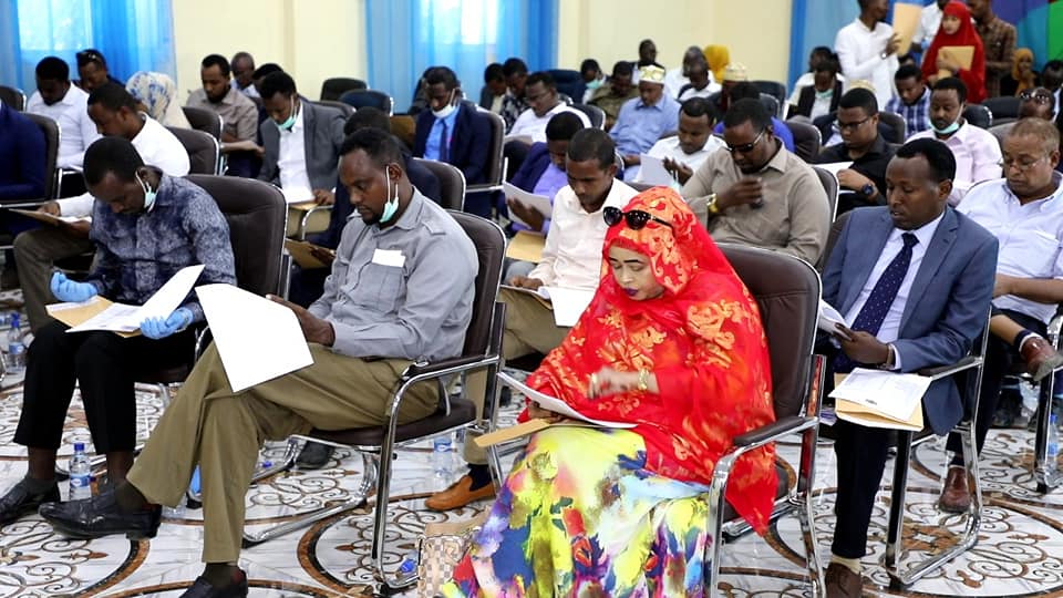 Baarlamanka Koonfur Galbeed oo ..