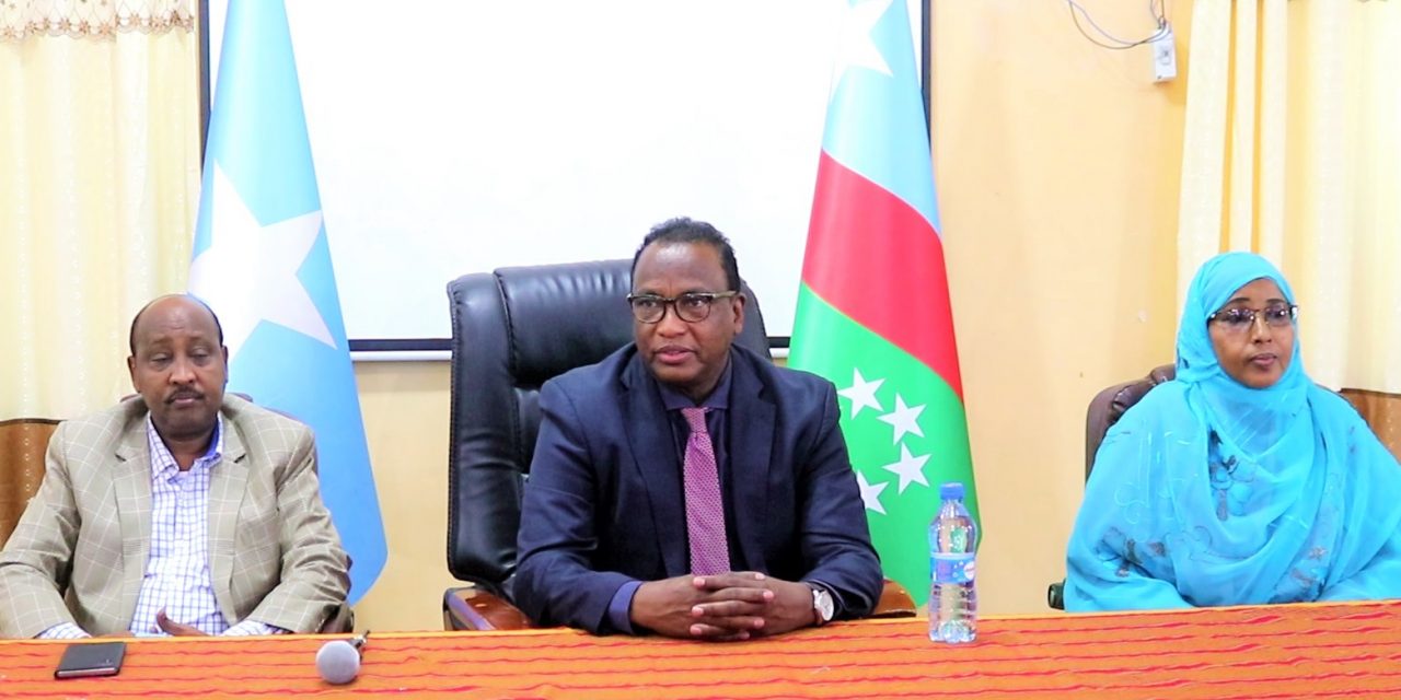 Guddoomiyaha Golaha Wakiilada Dowlad Goboleedka Koonfur galbeed Soomaaliya Amb Dr Cali Saciid Faqi ayaa Maanta Magaalada Baydhabo tababar ugu furey