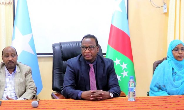 Guddoomiyaha Golaha Wakiilada Dowlad Goboleedka Koonfur galbeed Soomaaliya Amb Dr Cali Saciid Faqi ayaa Maanta Magaalada Baydhabo tababar ugu furey