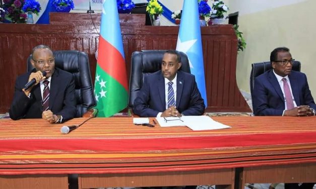 Ra”iisul wasaaraha Xukuumada Federaalka Soomaaliya Mudane Maxamed Xuseen Rooble oo