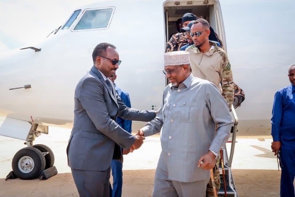 Speaker Welcomes The President Of The Southwest State To Baidoa 729855818 1337943421855426 6126989807581731035 N