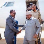 Speaker Welcomes The President Of The Southwest State To Baidoa Svg+xml,%3Csvg%20xmlns%3D%22http%3A%2F%2Fwww.w3
